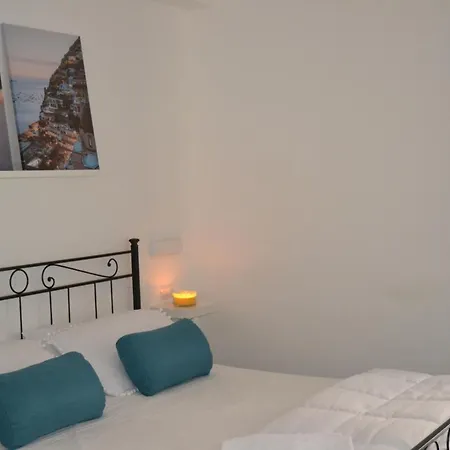 Gio House Pompeja